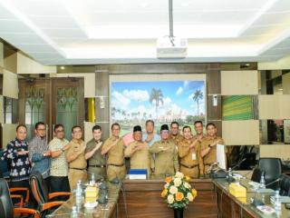 Pj Sekda Kampar Bersilaturrahmi ke Kabupaten Siak